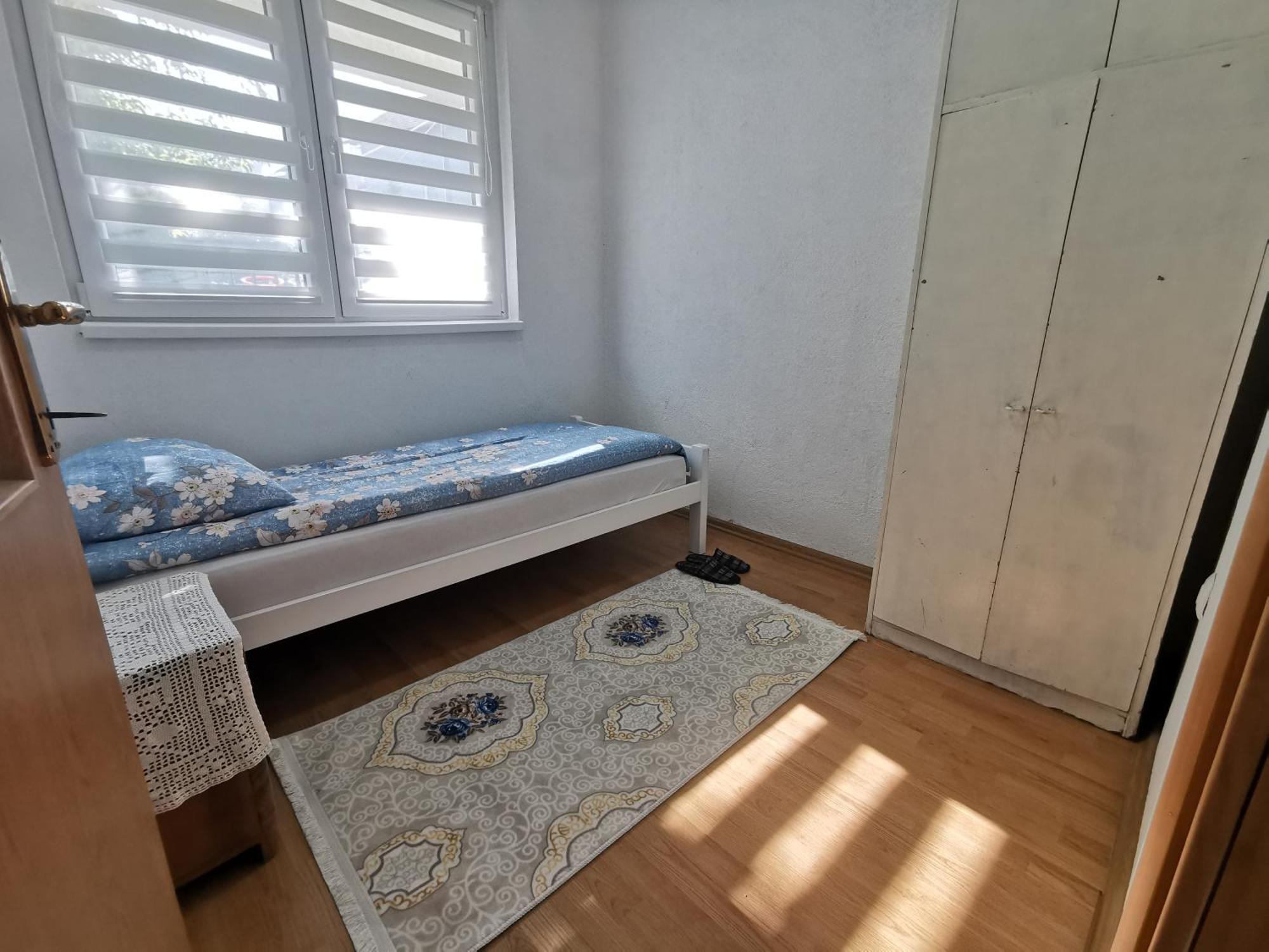 Rest & Recharge 4Bdr Apt- Free Parking, Ac & Garden SJJ Esterno foto